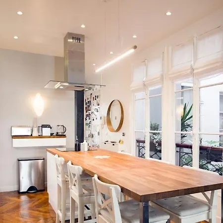 4 Family And Air-conditioned 아파트