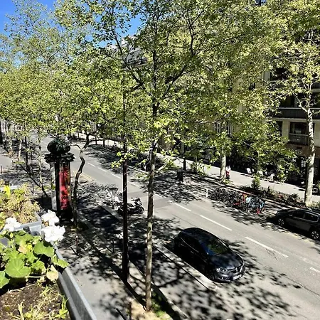 4 Family And Air-conditioned Paris